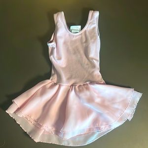 Little girls ballet leotard with tutu. Size small